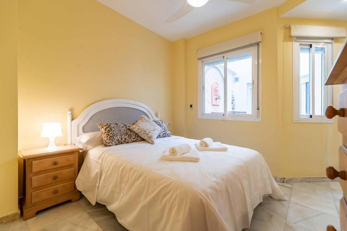 Cyv Centrally Located 1 Bed 1 Bath Near The Beach Фуэнхирола Экстерьер фото